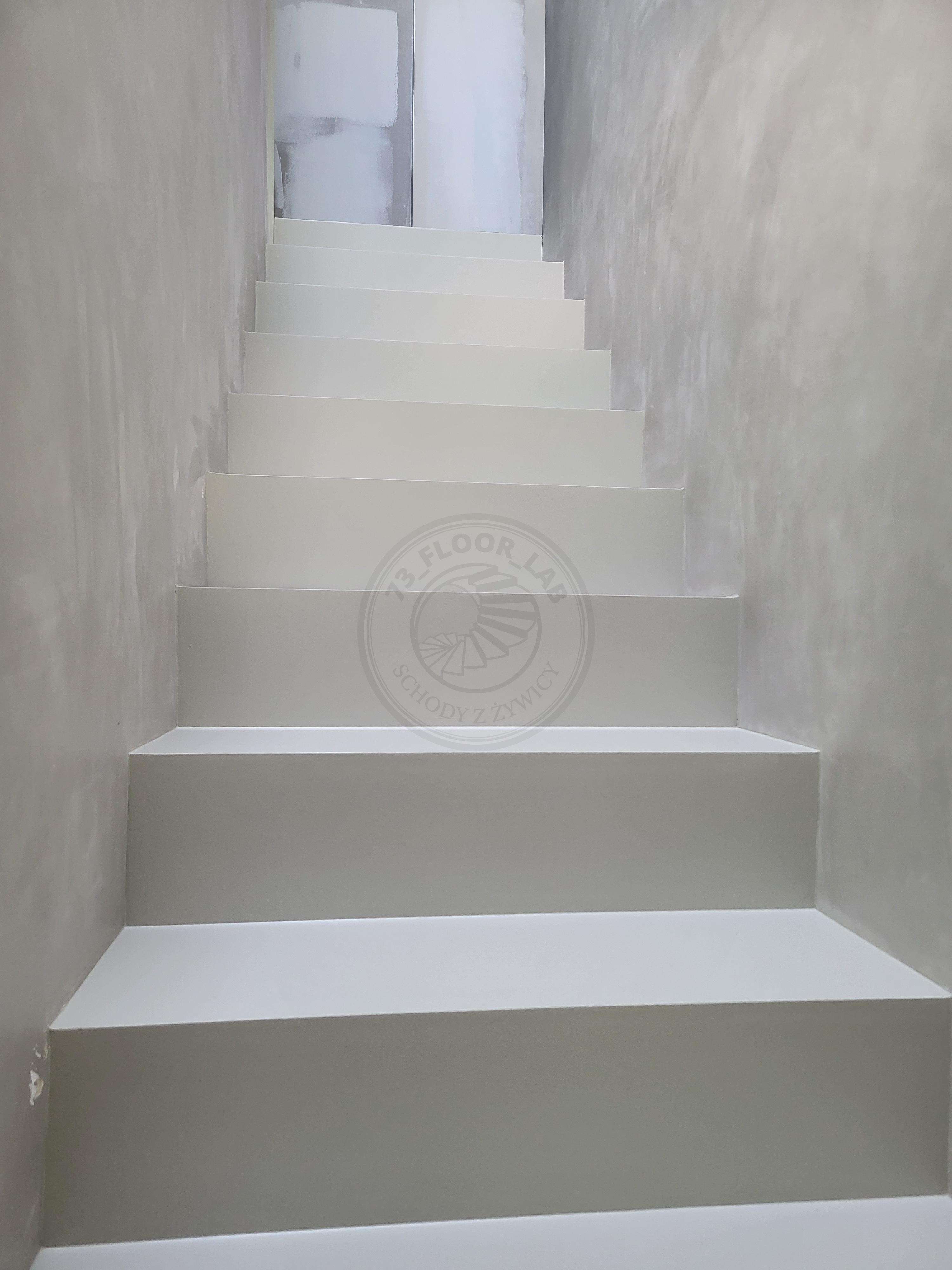 Realizacja schodów lub posadzki 2